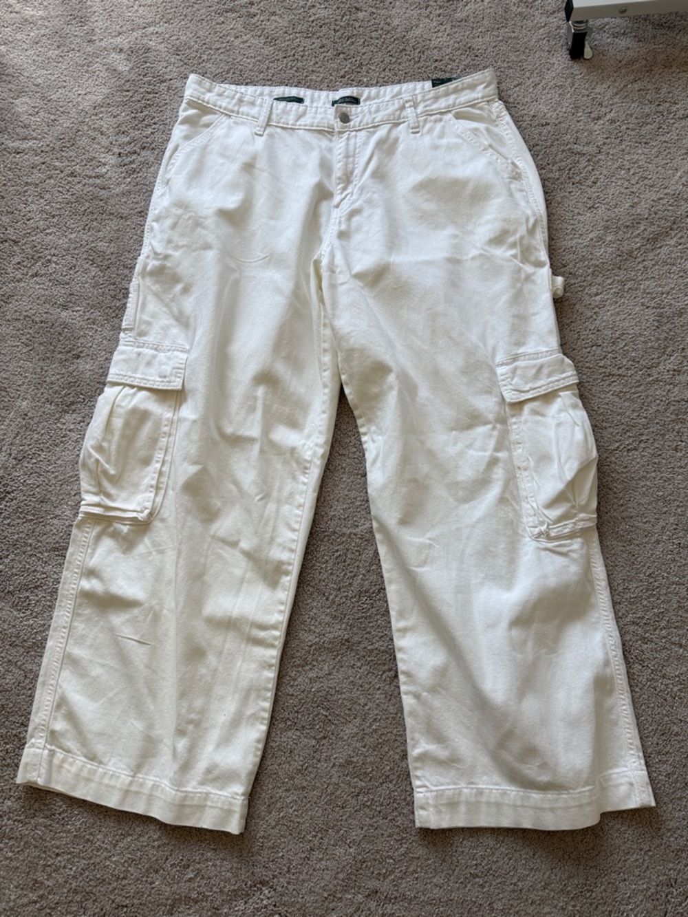 NEW- Wild Fable Mid-Rise Cargo Jeans